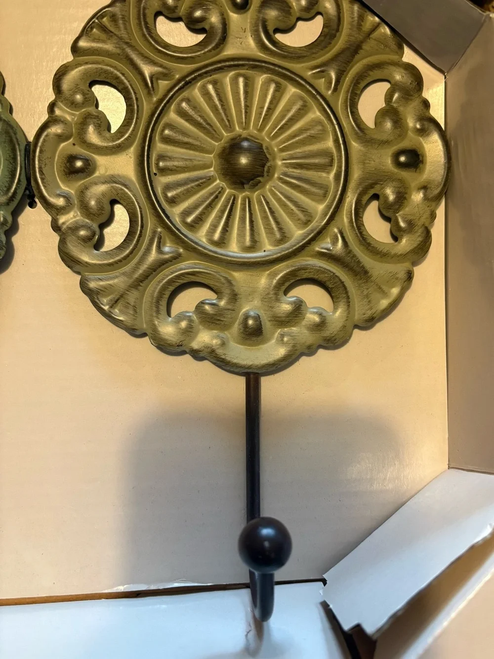 Ornate Triple Wall Hooks in Green and Bronze Finish